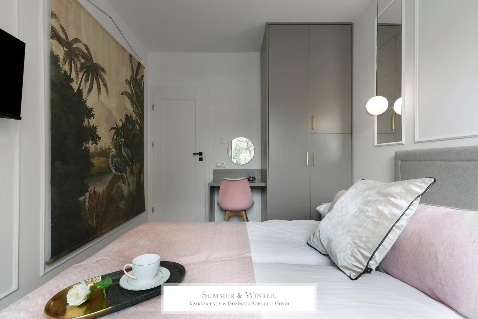 4 Stars, New Luxury Butterfly & Bike Apartments, Gdynia Orlowo, 15 Wyposazonych Mieszkan, Z Sypialnia, Winda I Platnym Parkingiem, Wysoki Standard Summerwinter, Blisko Molo Orlowo, Drog Rowerowych, Stadniny I Golf Park Bagian luar foto